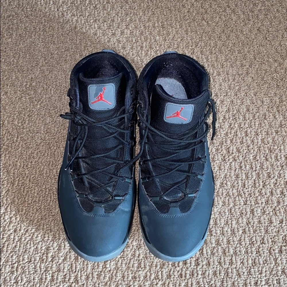 Jordan Black Sneakers; Size 10